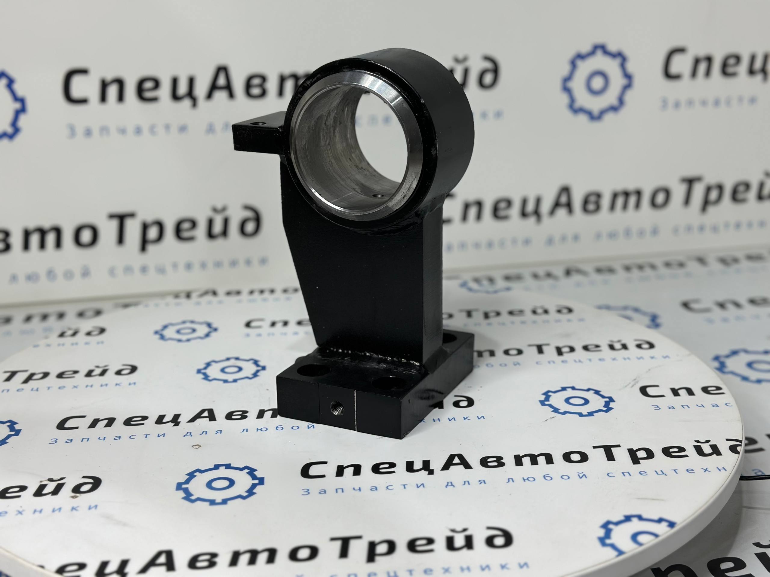 Опора валов конвейера центральная Volvo ABG 5820-8820 (RM80787989, 80787989)