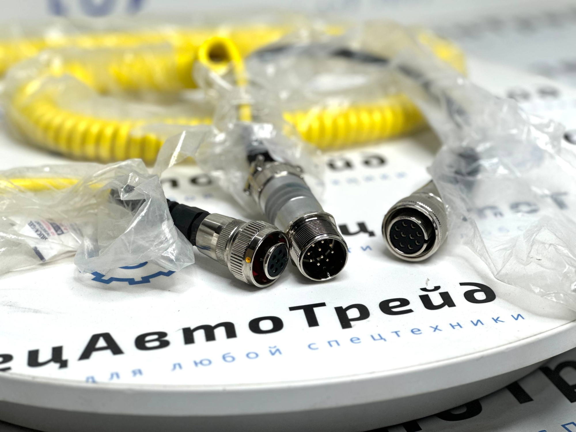 Y-кабель системы нивелирования Volvo Правый (04-02-02785, 12808192)