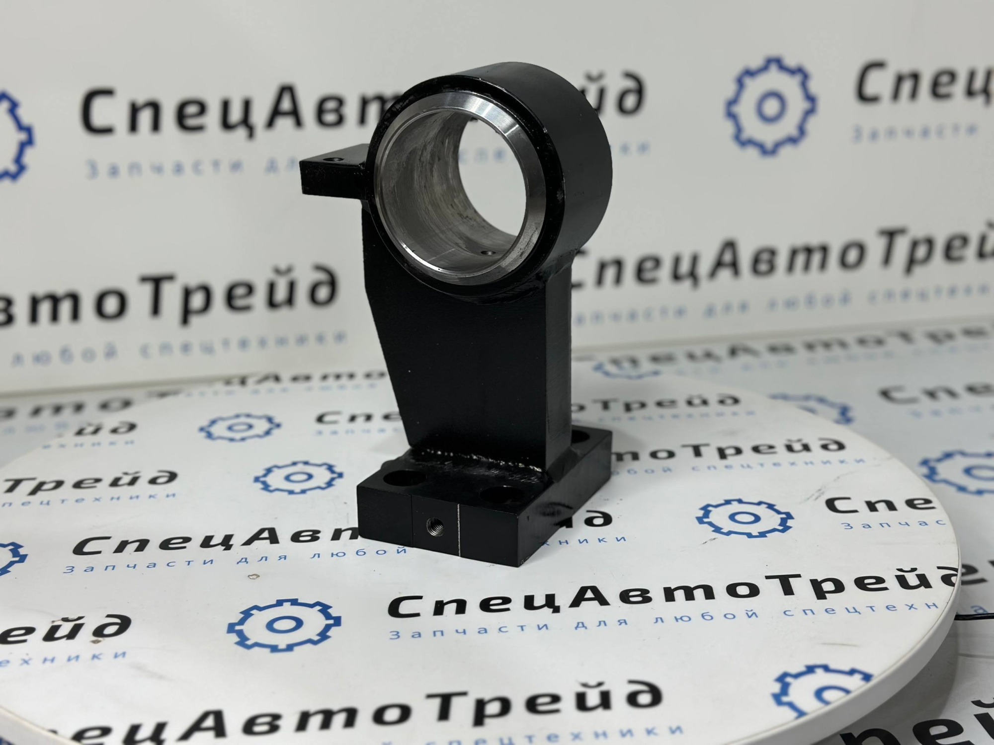 Опора валов конвейера центральная Volvo ABG 5820-8820 (RM80787989, 80787989)